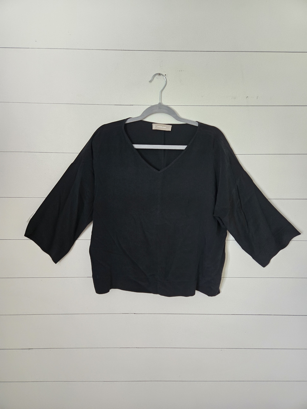 Everlane Black V-Neck 100% Silk  Top Size 6